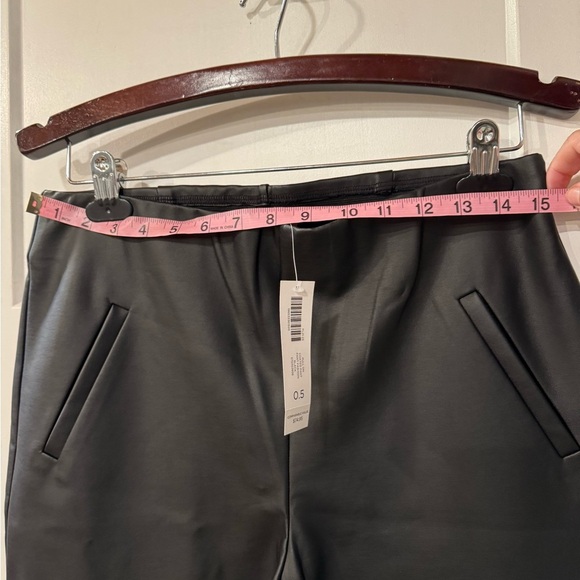 Chicos Faux leather pant. Black. Size 0.5 - Picture 10 of 12